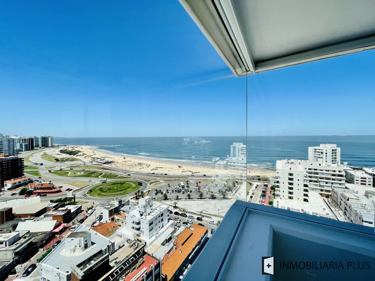Apartamento ID.1000 - Alquiler departamento piso alto de 3 dormitorios en la Península de Punta del Este