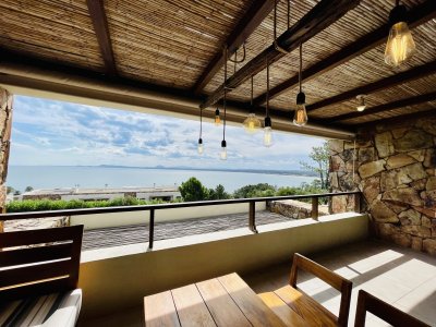 Venta de apartamento en Punta Ballena con 2 dormitorios Piscinas Barbacoa Club House Parrillero y más