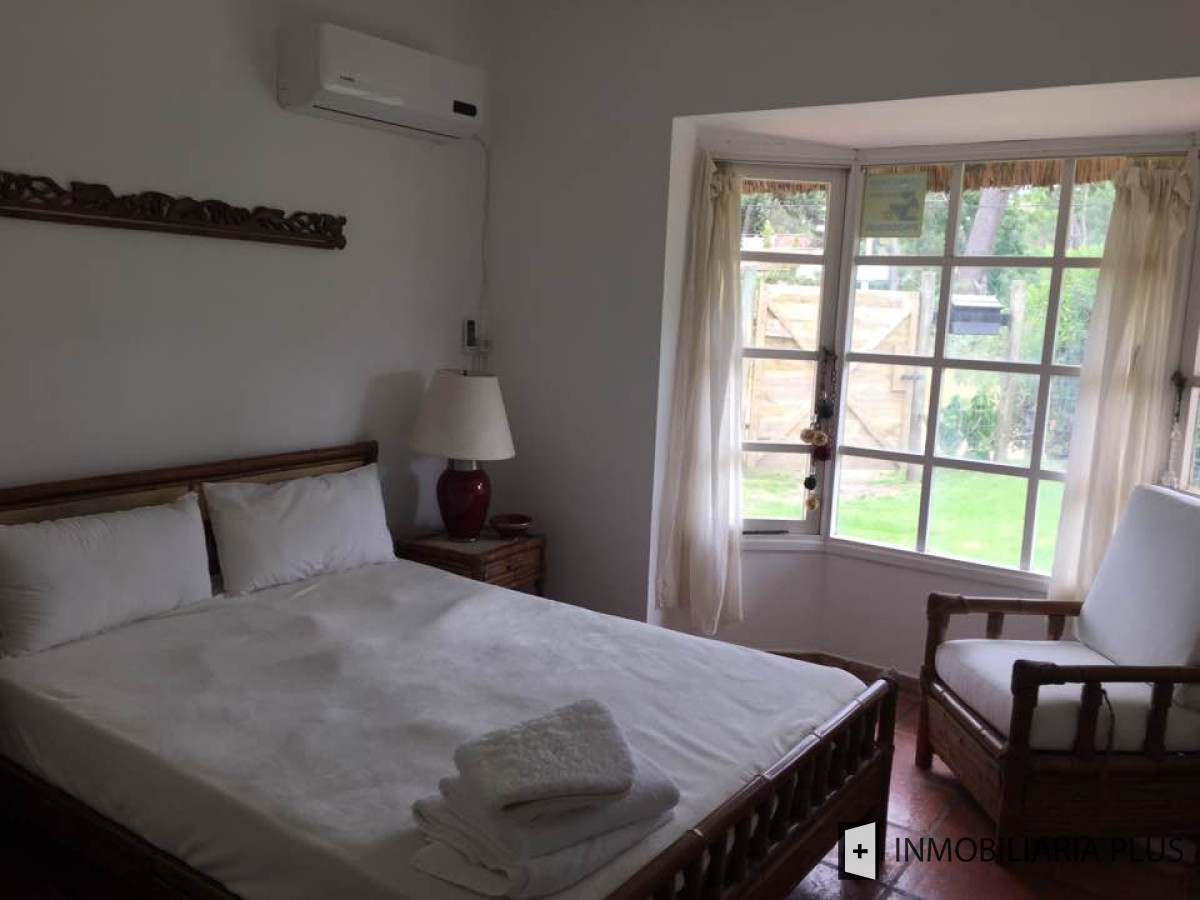 Casa ID.644 - Venta de Casa con 3 Dormitorios y Piscina, Rincón del Indio C995