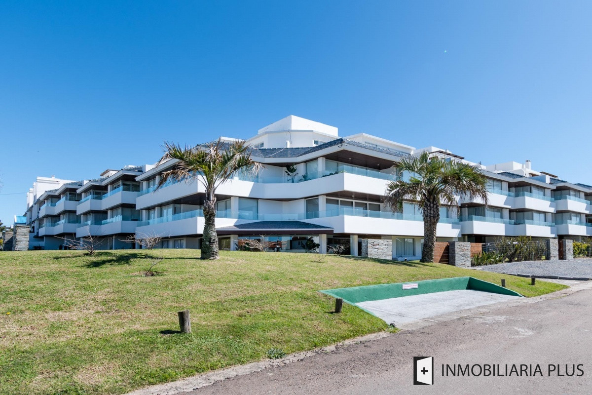 Apartamento ID.729 - Alquiler temporario de penthouse de tres dormitorios en Playa Montoya, La Barra C729B