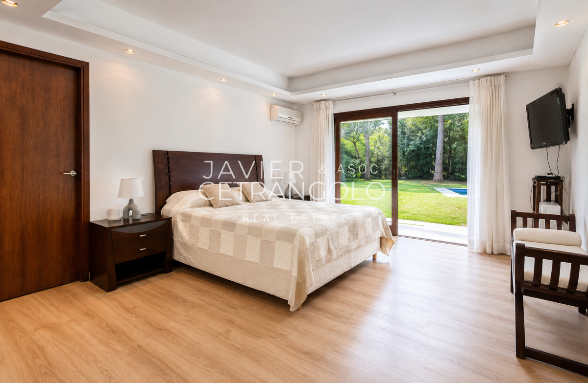 Casa ID.422 - Excelente Casa de 4 Dormitorios + Dependencia, Piscina y Parrillero en San Rafael 
