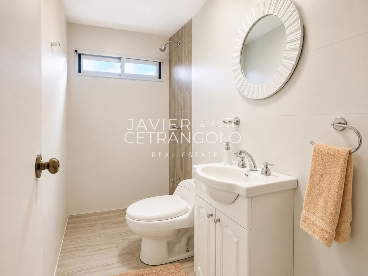 Casa ID.422 - Excelente Casa de 4 Dormitorios + Dependencia, Piscina y Parrillero en San Rafael 