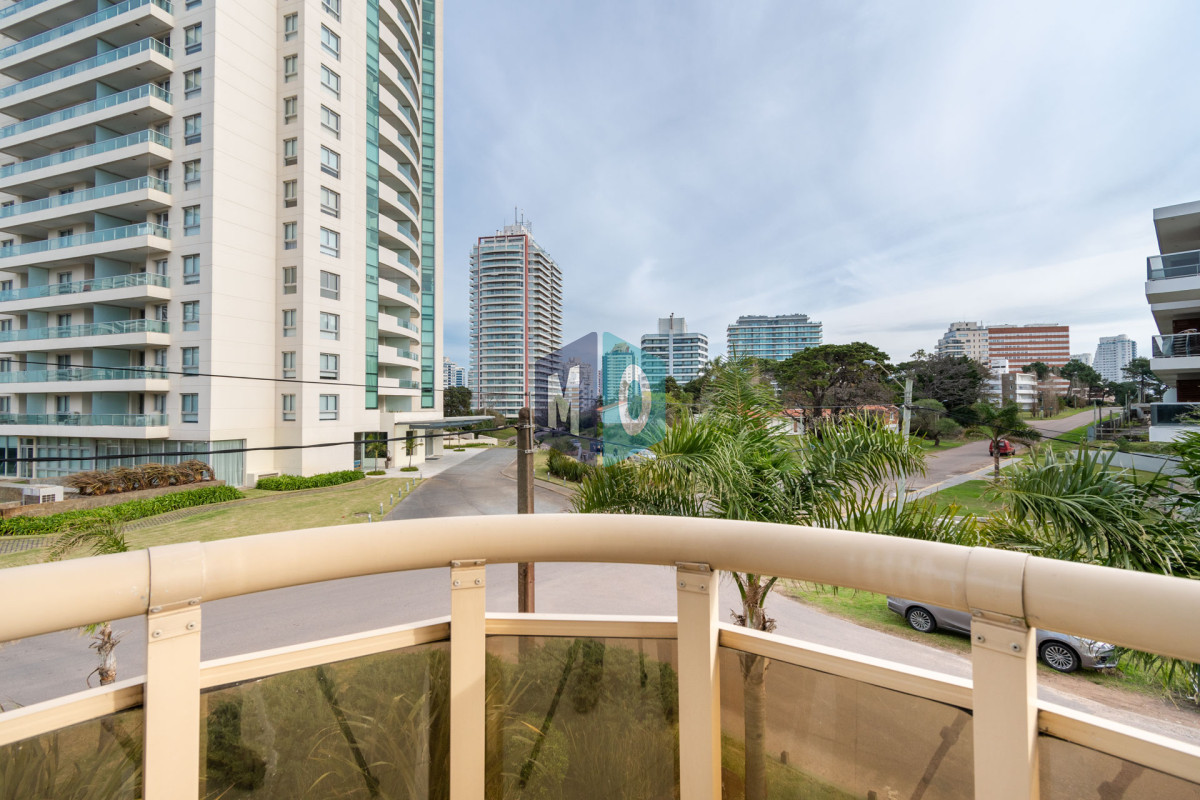Apartamento ID.131 - Moderno Apartamento de 3 Dormitorios En Venta, Playa Brava