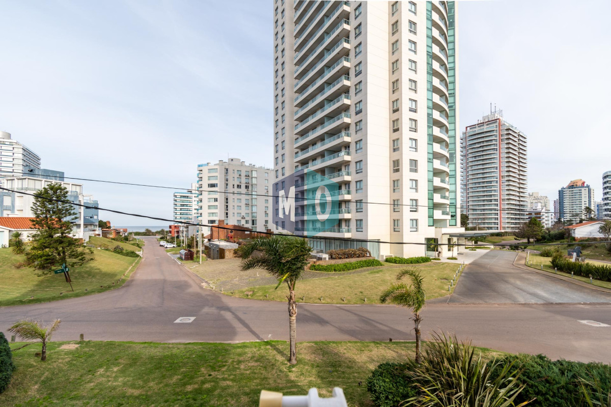Apartamento ID.131 - Moderno Apartamento de 3 Dormitorios En Venta, Playa Brava