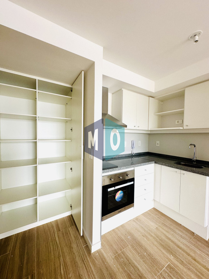 Apartamento ID.1161 - Apartamento de 2 Dormitorios Alquiler Anual, Playa Brava, Punta del Este