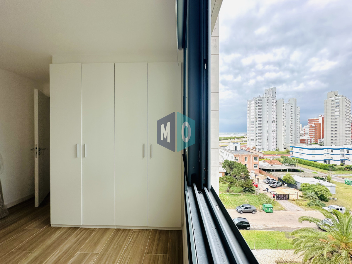 Apartamento ID.1161 - Apartamento de 2 Dormitorios Alquiler Anual, Playa Brava, Punta del Este
