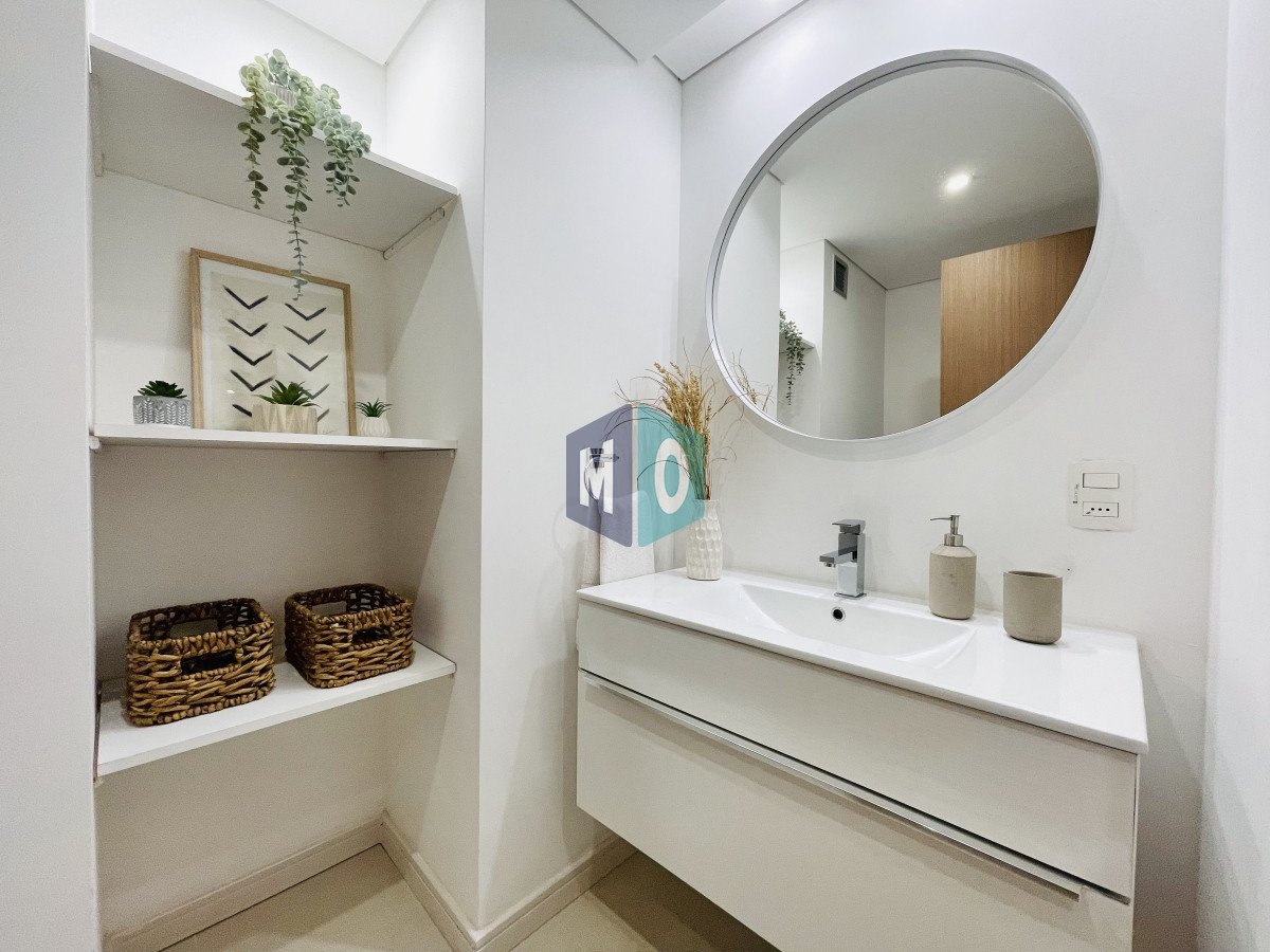 Apartamento ID.551 - Alquiler temporario de apartamento de tres dormitorios con parrillero en playa Brava, Punta del Este