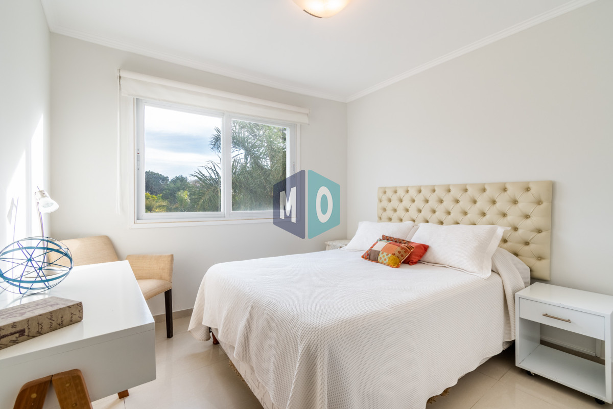 Apartamento ID.131 - Moderno Apartamento de 3 Dormitorios En Venta, Playa Brava