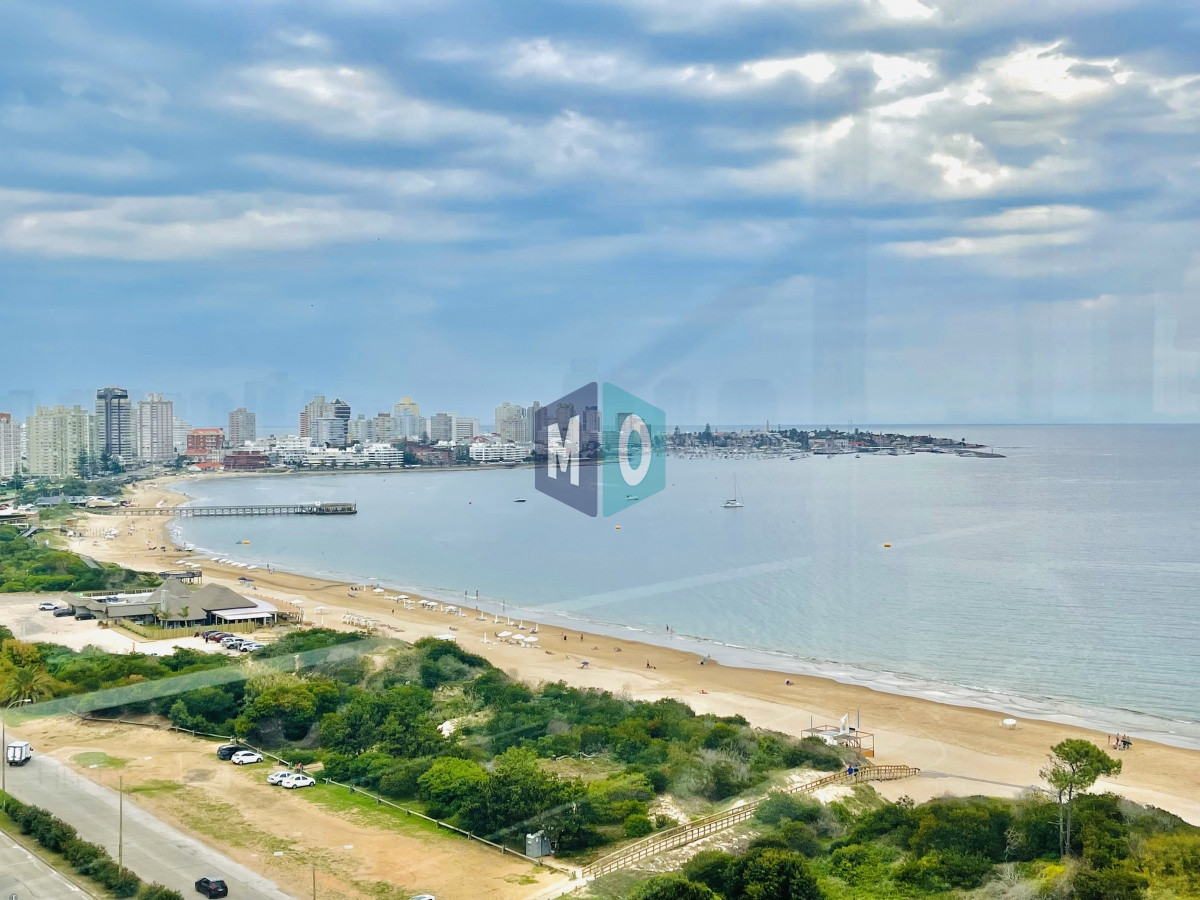 Apartamento ID.185 - Apartamento de 2 Dormitorios Frente al Mar, con Vista - Playa Mansa, Venta