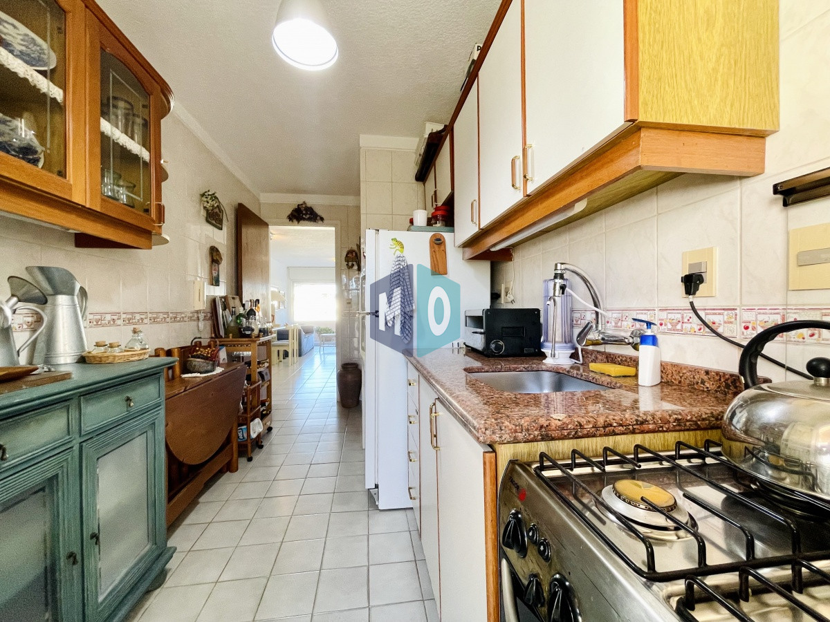 Apartamento ID.385 - Penthouse de 3 Dormitorios y Parrillero a metros de Playa Mansa, Venta Punta del Este
