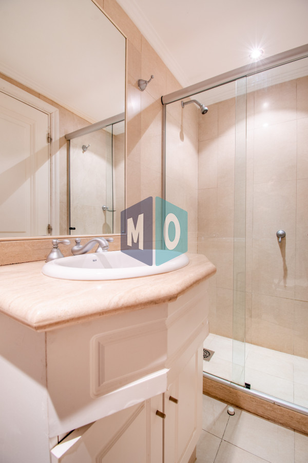 Apartamento ID.131 - Moderno Apartamento de 3 Dormitorios En Venta, Playa Brava