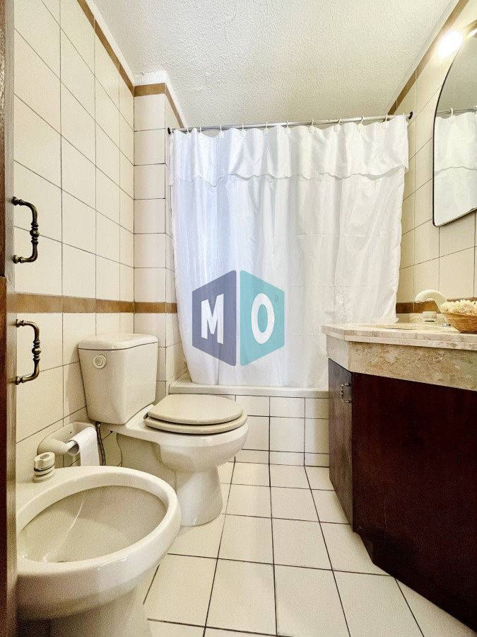 Apartamento ID.149 - Apartamento en Venta de 2 Dormitorios en Playa Mansa, a pasos del mar