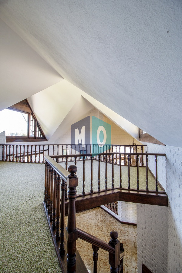 Casa ID.632 - Venta de Casa de 4 Dormitorios y Piscina con gran parque en Playa Mansa, Punta del Este