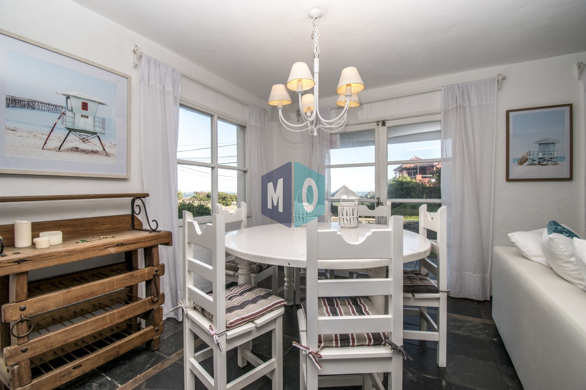 Casa ID.997 - Excelente Casa de 4 Dormitorios con Piscina y Parrillero en Montoya, La Barra