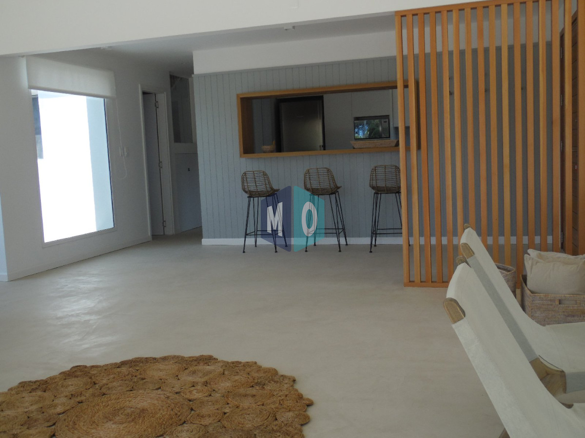 Casa ID.1010 - Excelente Casa de 5 Dormitorios en Barrio Privado Pinar del Faro, José Ignacio