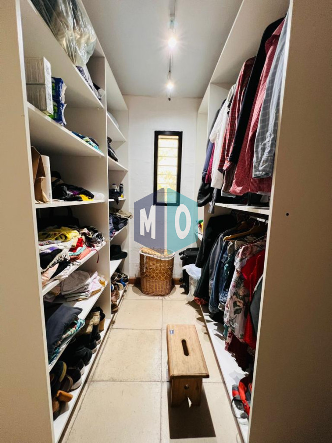 Casa ID.804 - Casa moderna en venta y alquiler anual de tres dormitorios en Parque Burnett, Pinares