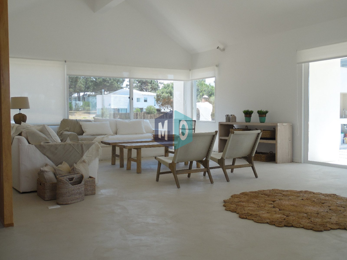 Casa ID.1010 - Excelente Casa de 5 Dormitorios en Barrio Privado Pinar del Faro, José Ignacio
