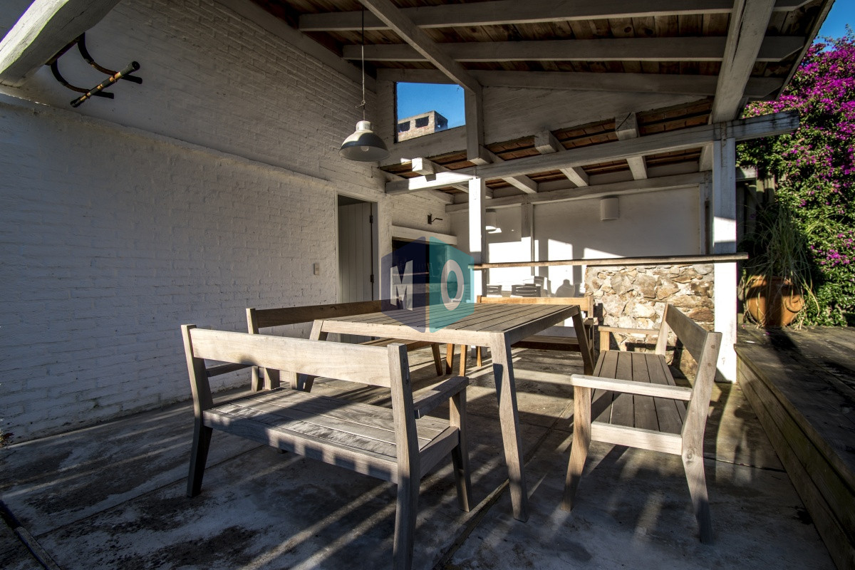 Casa ID.997 - Excelente Casa de 4 Dormitorios con Piscina y Parrillero en Montoya, La Barra