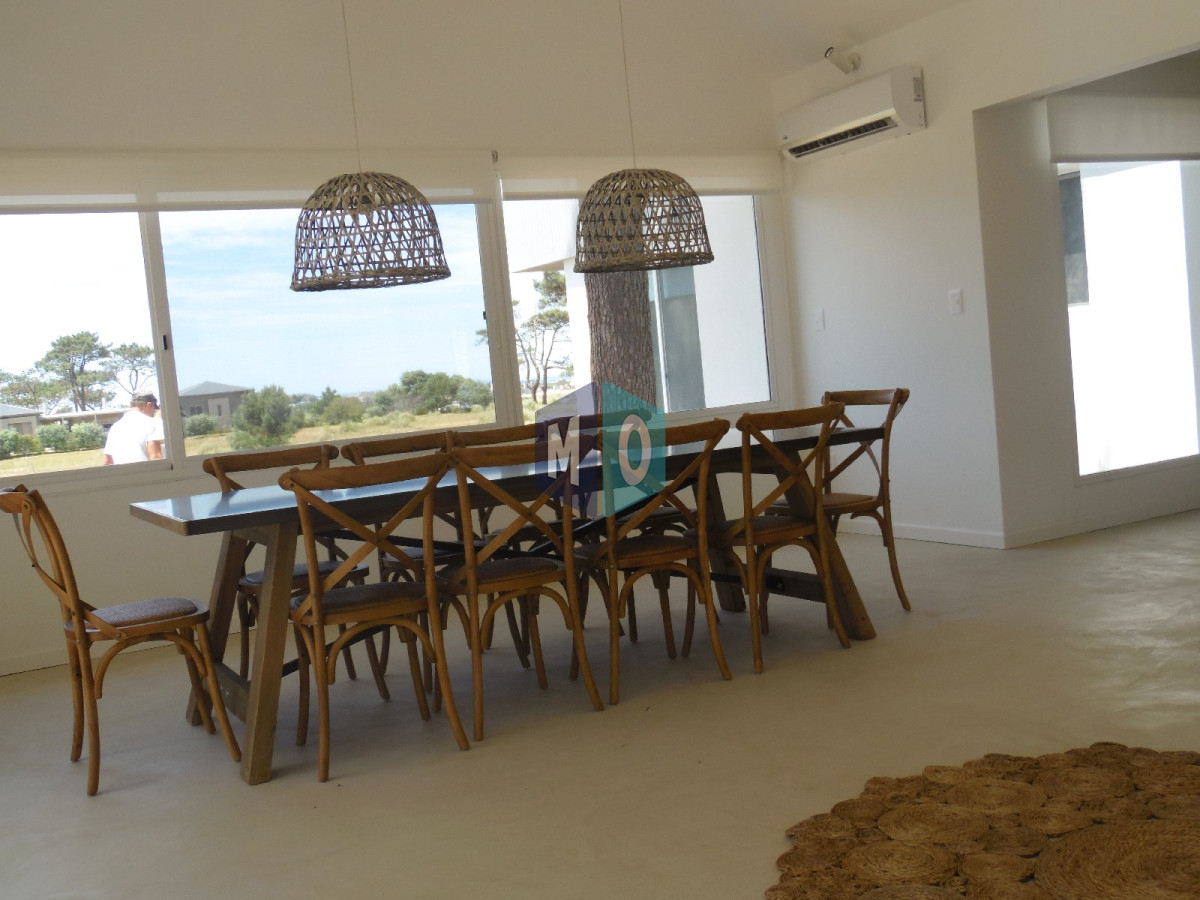 Casa ID.1010 - Excelente Casa de 5 Dormitorios en Barrio Privado Pinar del Faro, José Ignacio