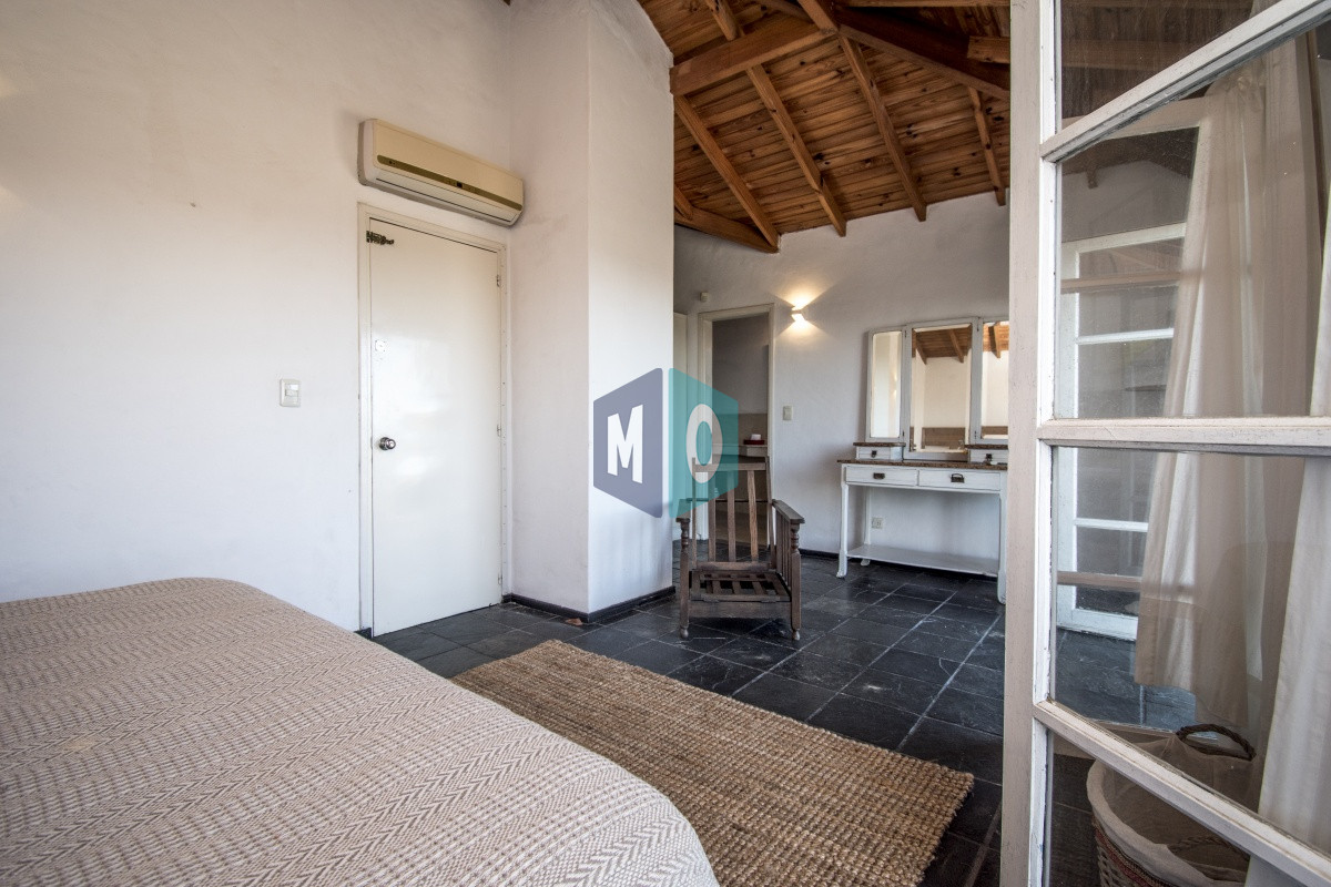 Casa ID.997 - Excelente Casa de 4 Dormitorios con Piscina y Parrillero en Montoya, La Barra