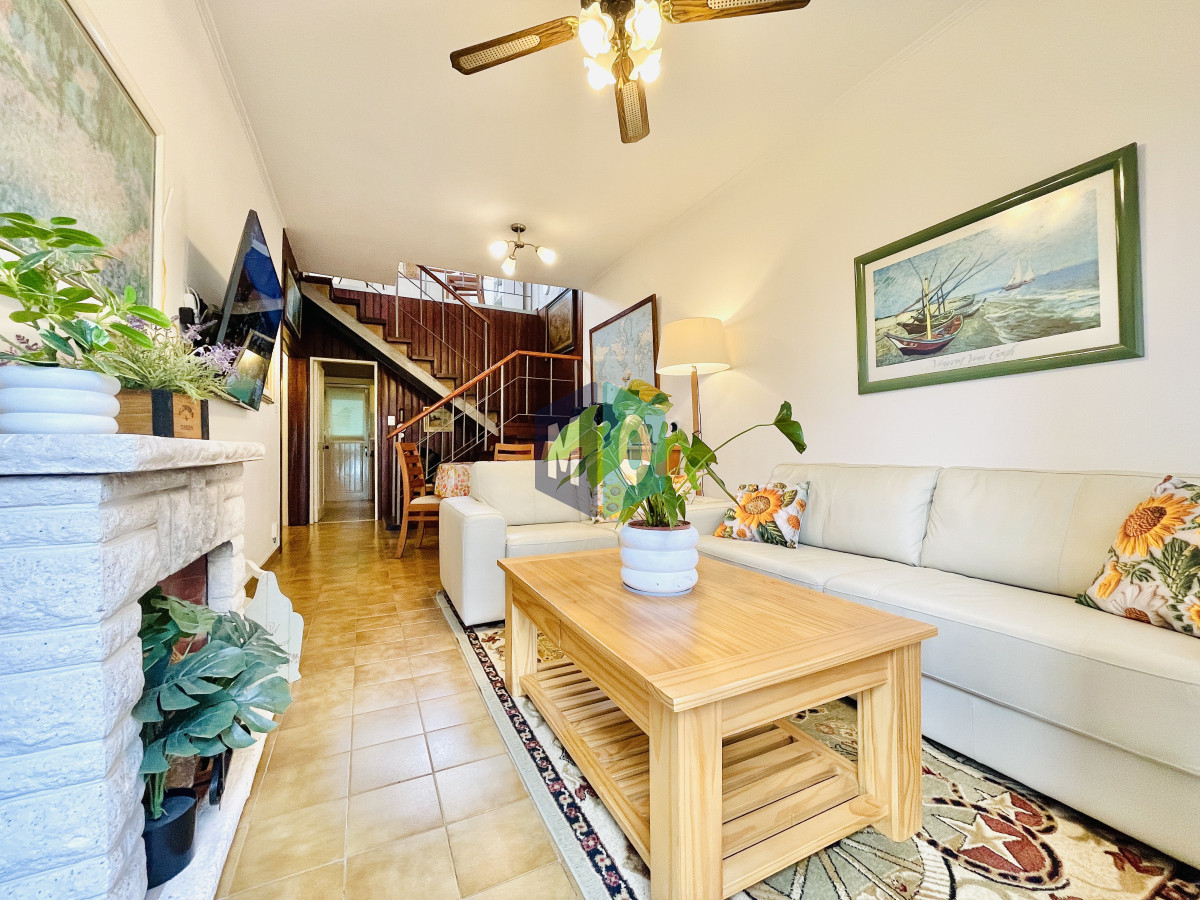 Casa ID.1034 - En Venta! Casa PH de 3 Dormitorios, Parrillero y Garage, en Maldonado, cerca de todo