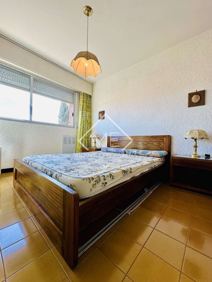 Apartamento ID.792 - Venta Apartamento Frente al Mar - Amplio, Luminoso, Cochera