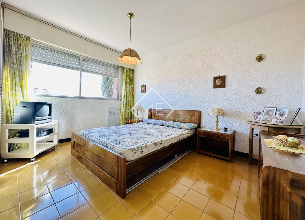 Apartamento ID.792 - Venta Apartamento Frente al Mar - Amplio, Luminoso, Cochera