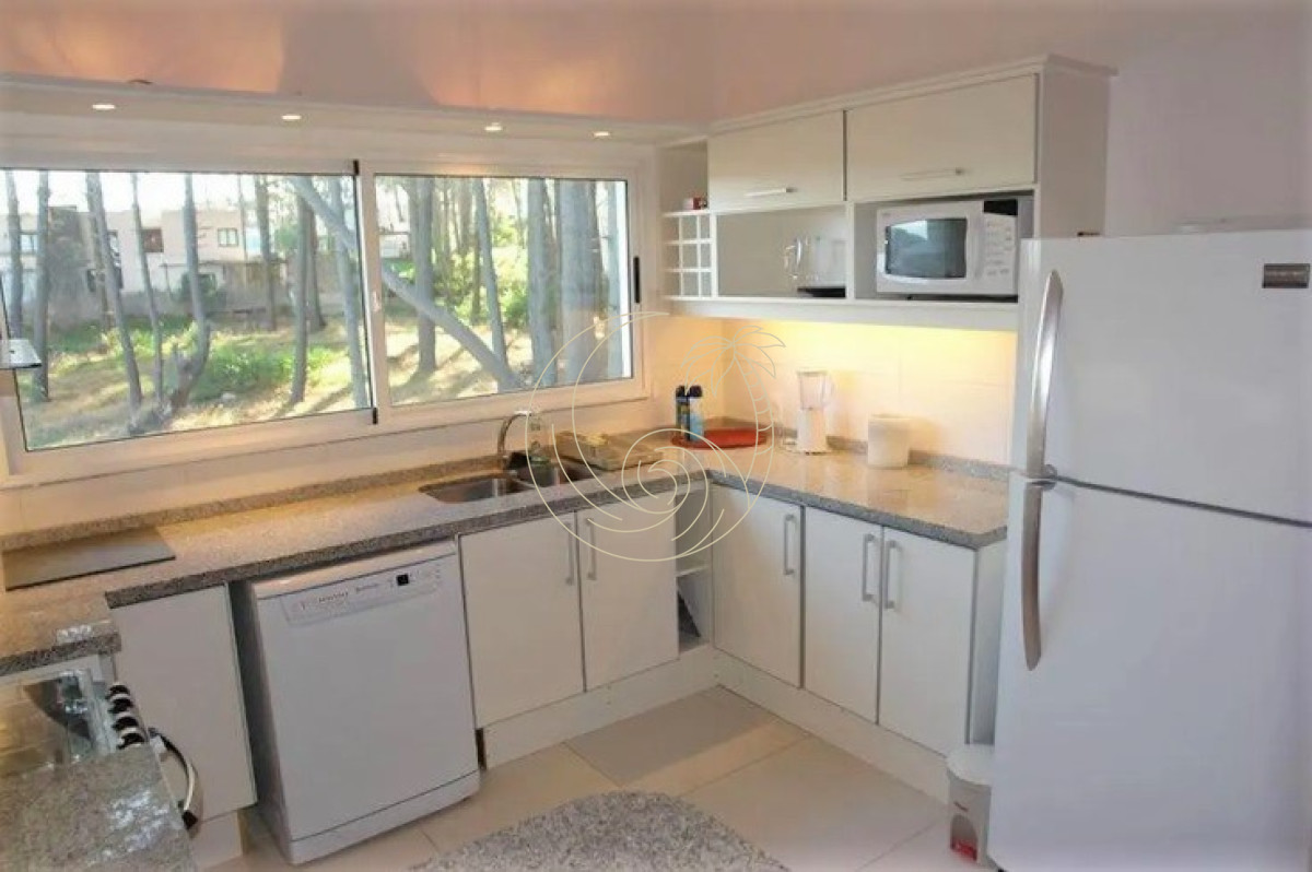Casa ID.21092865 - Excelente Casa de 6 Dormitorios y Piscina en Montoya, La Barra