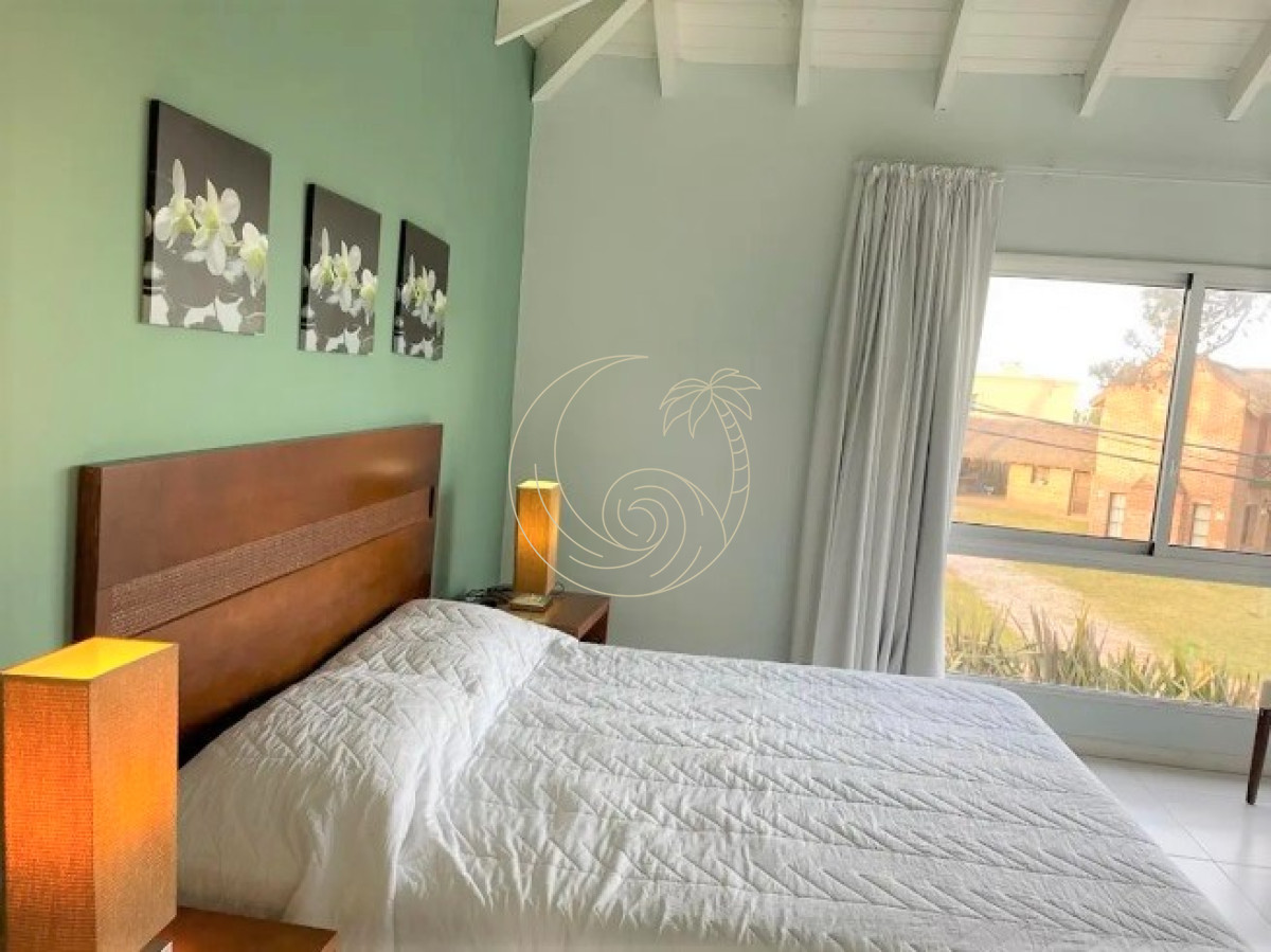 Casa ID.21092865 - Excelente Casa de 6 Dormitorios y Piscina en Montoya, La Barra