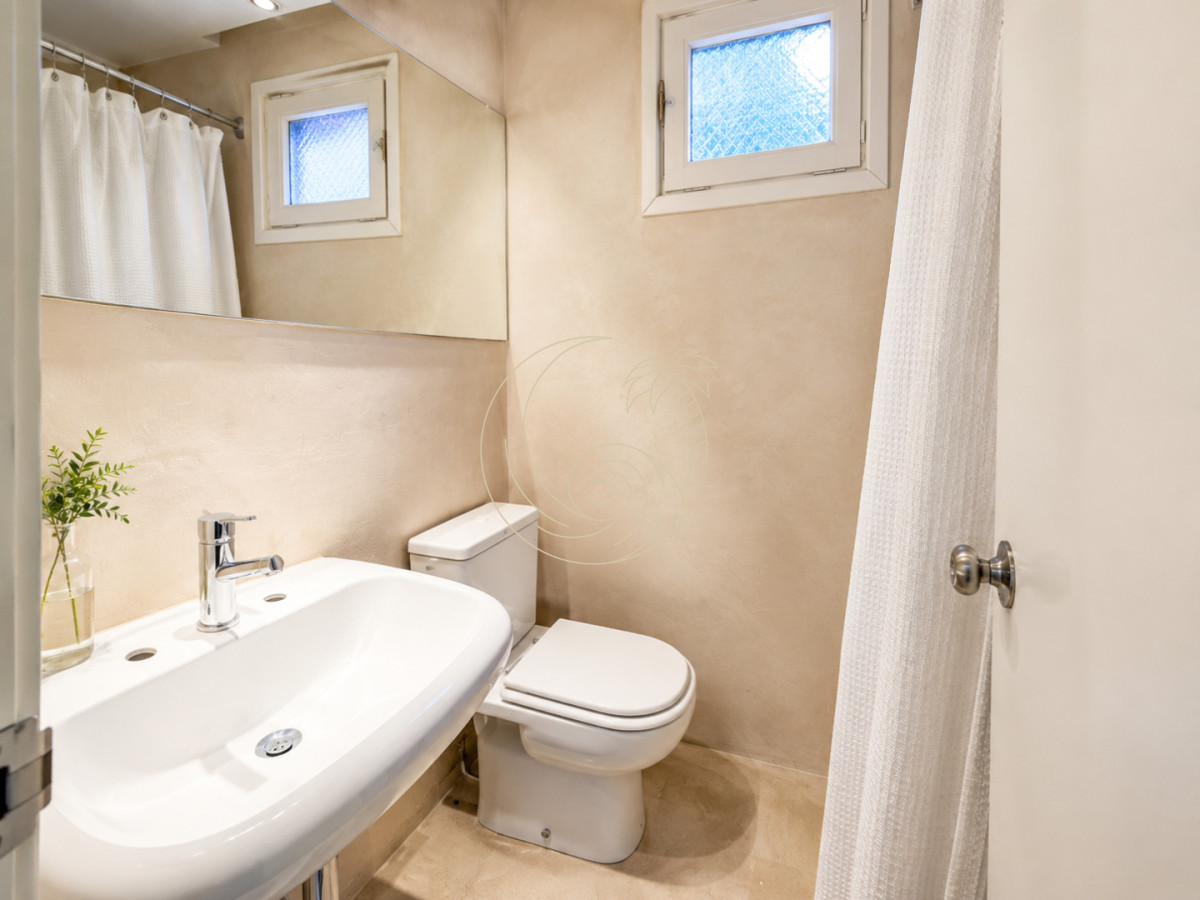 Casa ID.21092881 - Excelente Casa de 4 Dormitorios con Piscina y Parrillero en Montoya, La Barra