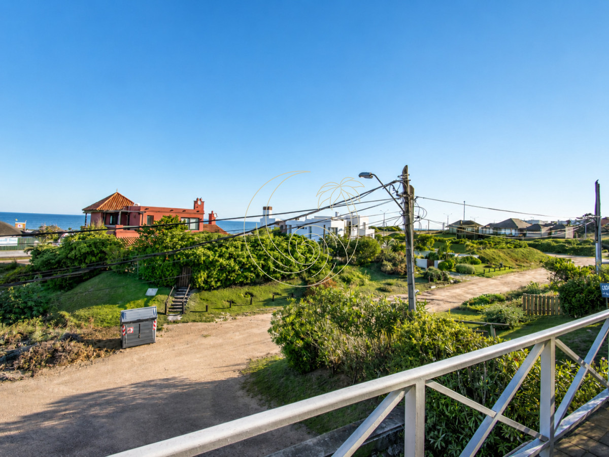 Casa ID.21092881 - Excelente Casa de 4 Dormitorios con Piscina y Parrillero en Montoya, La Barra