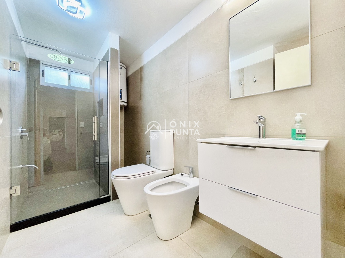 Casa ID.75 - Casa de 4 Dormitorios, Parrillero y Piscina a pocos metros del Mar - Playa Mansa