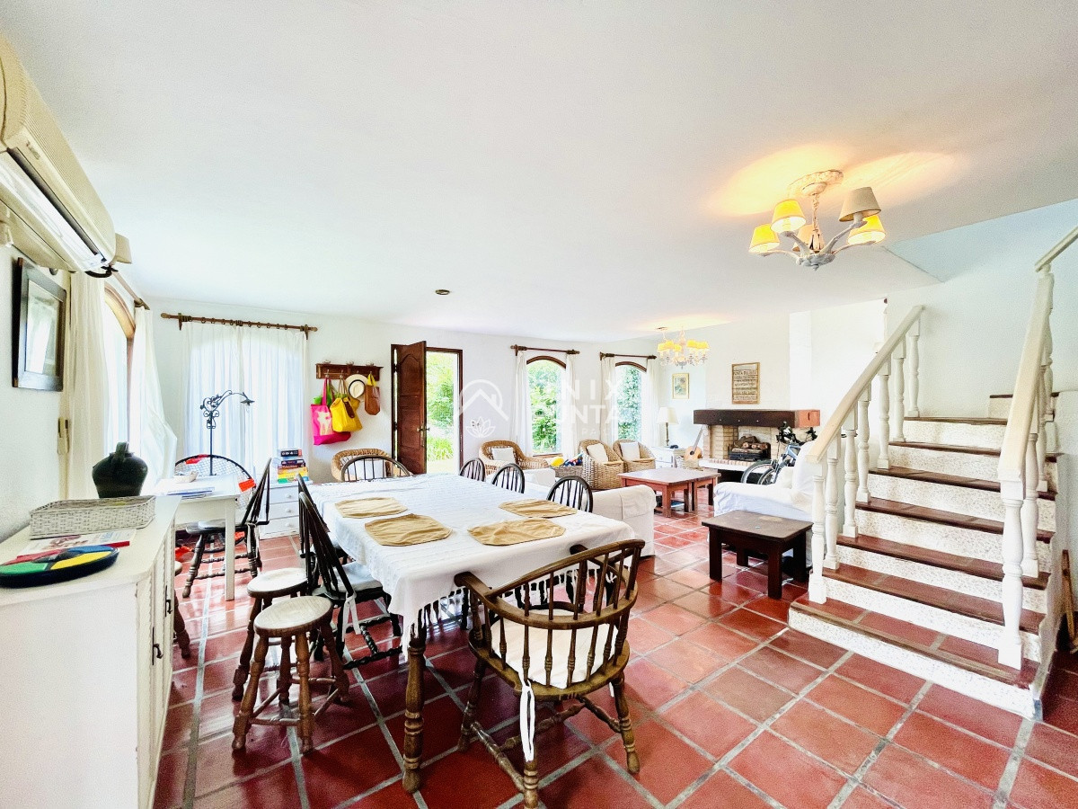 Casa ID.63 - Casa de 4 Dormitorios en La Barra, Punta del Este
