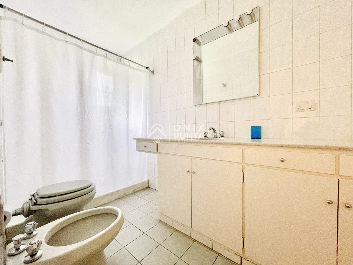 Casa ID.75 - Casa de 4 Dormitorios, Parrillero y Piscina a pocos metros del Mar - Playa Mansa