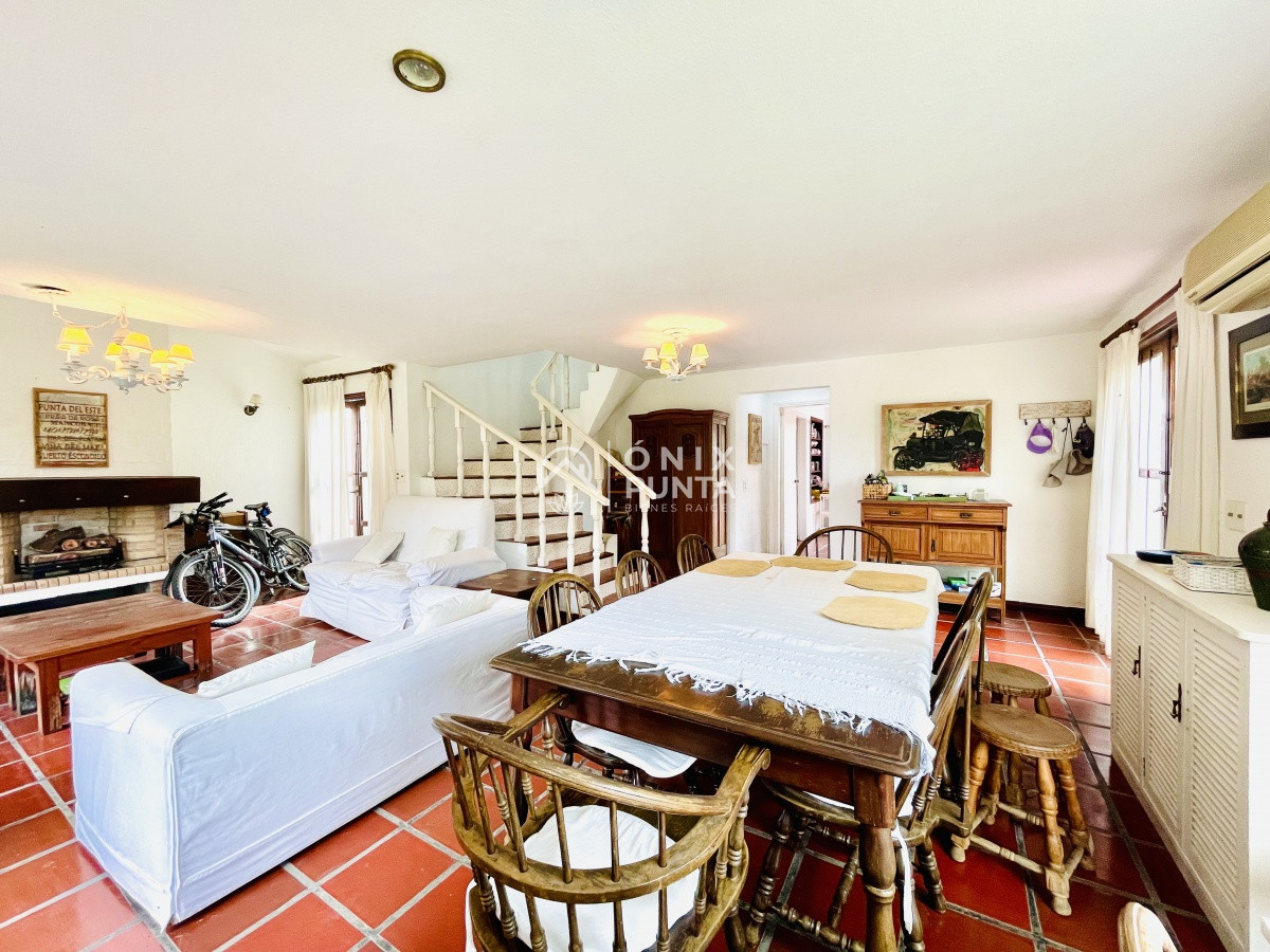 Casa ID.63 - Casa de 4 Dormitorios en La Barra, Punta del Este