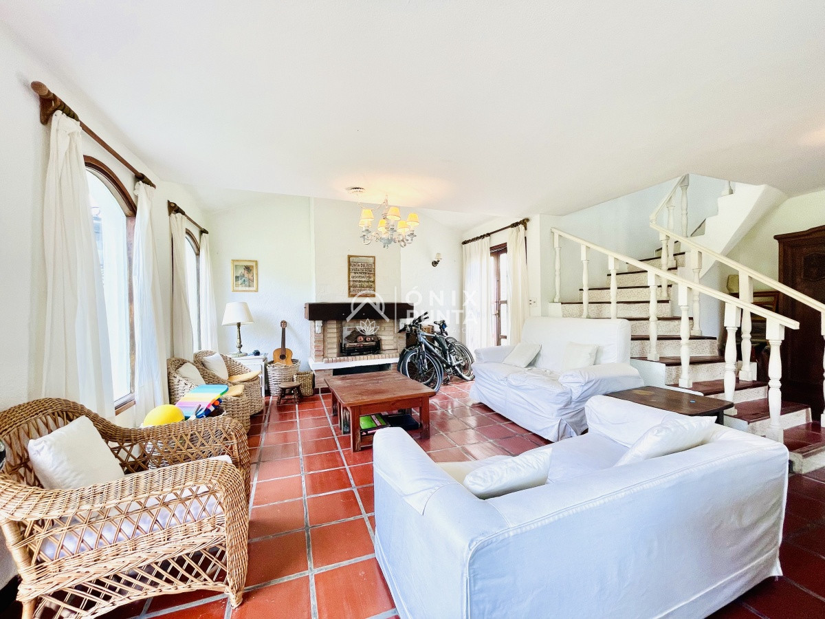 Casa ID.63 - Casa de 4 Dormitorios en La Barra, Punta del Este