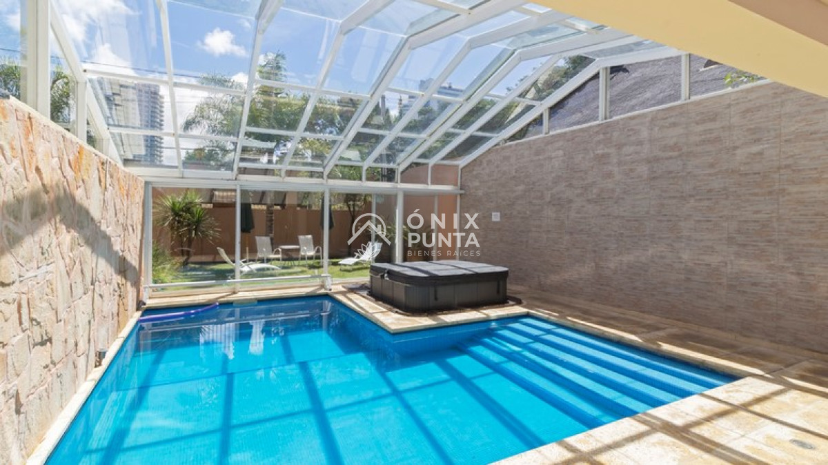 Apartamento ID.64 - Apartamento de 2 Dormitorios en Aidy Grill a Pocos Metros de Playa Brava - Venta