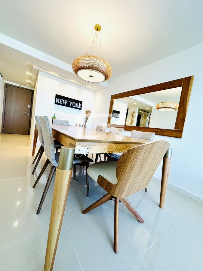 Apartamento ID.735 - Alquiler de temporada de apartamento en playa Brava de 2 dormitorios mas dependencia de servicio