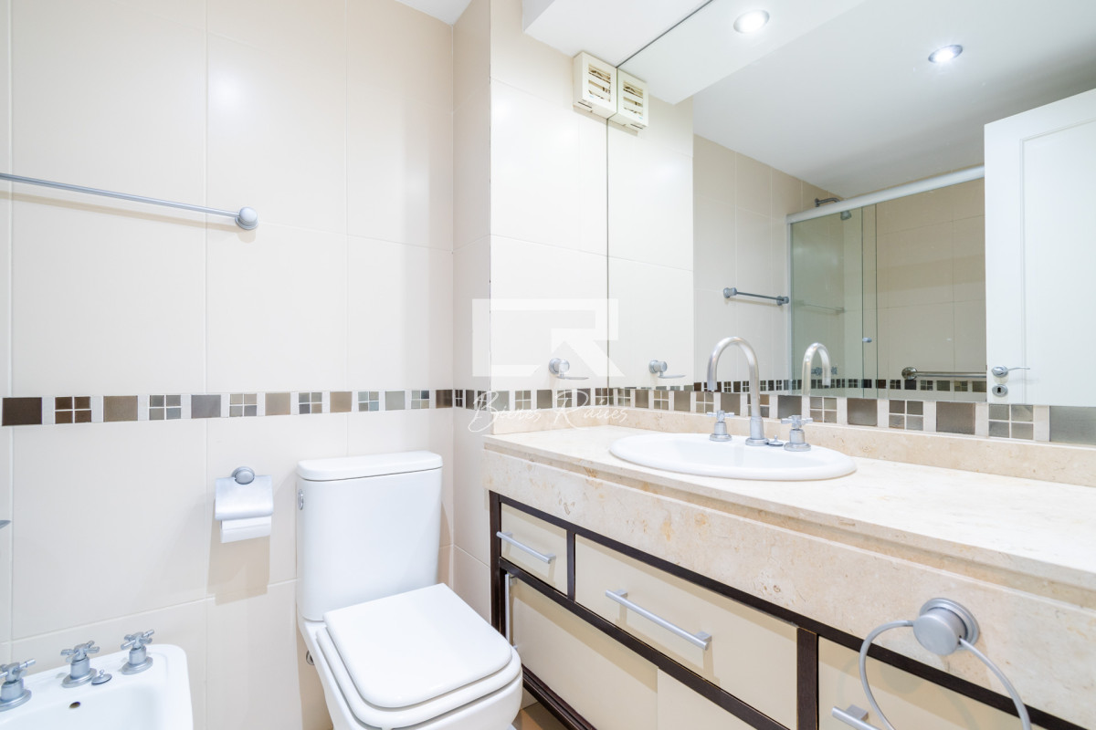 Apartamento ID.653 - Excelente Apartamento de 2 Dormitorios y Parrillero - Punta del Este