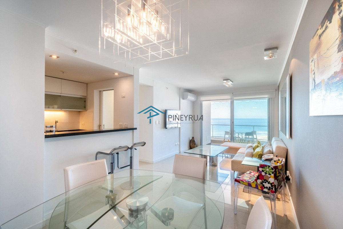 Apartamento ID.229 - Apartamento de 2 Dormitorios en Playa Brava con Vista al Mar - Venta