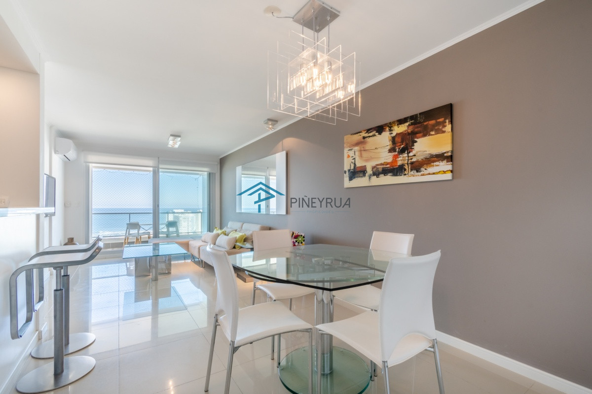 Apartamento ID.229 - Apartamento de 2 Dormitorios en Playa Brava con Vista al Mar - Venta