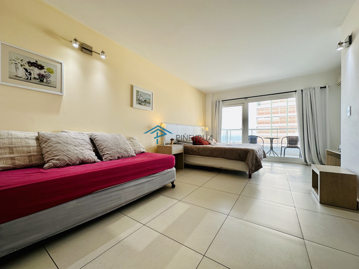 Apartamento ID.230 - Moderno Monoambiente con Vista al Mar en Venta, Península de Punta del Este