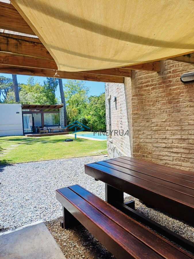 Casa ID.198 - Casa de 3 Dormitorios en Montoya - Punta del Este