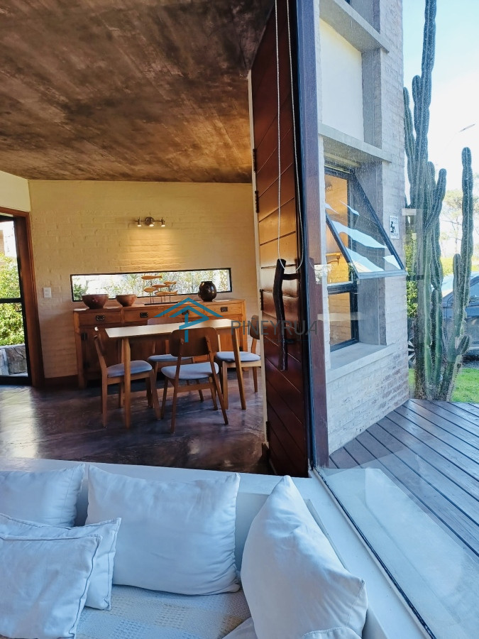 Casa ID.198 - Casa de 3 Dormitorios en Montoya - Punta del Este