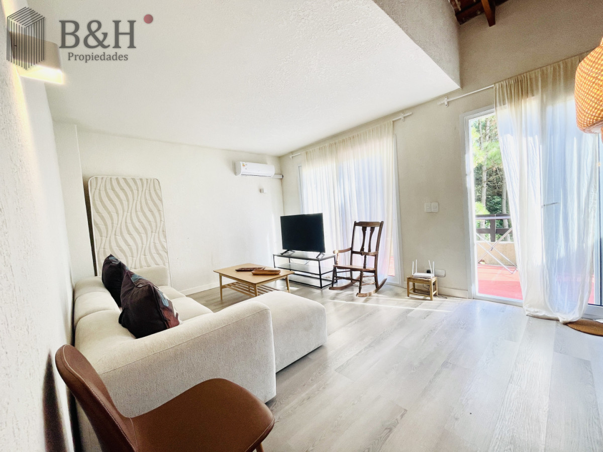 Apartamento ID.6829 - Alquiler anual o invernal de apartamento dúplex con parrillero propio en Rincón del Indio