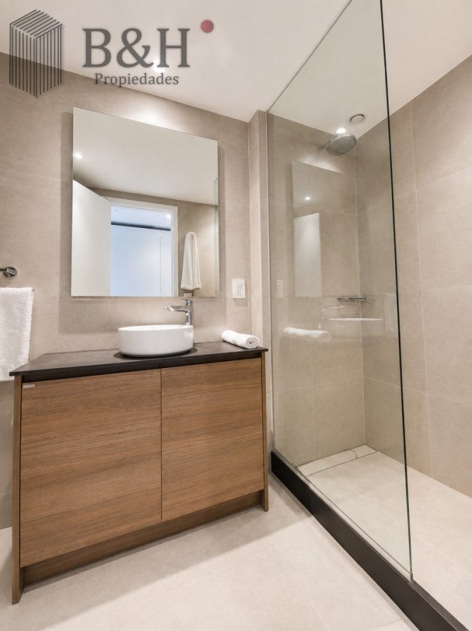 Apartamento ID.927 - Alquiler temporario de fabuloso departamento de dos dormitorios en Torre Venetian sobre Playa Mansa