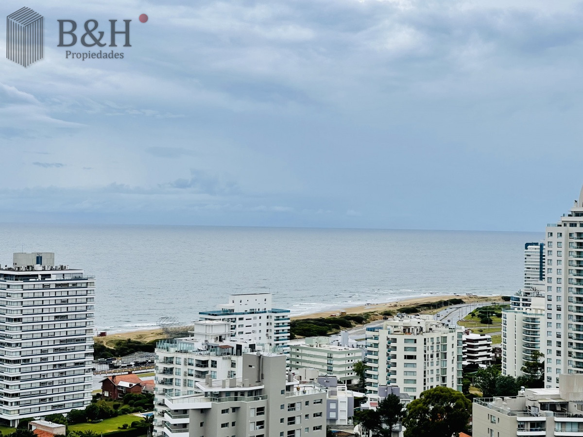 Apartamento ID.6895 - Alquiler temporario y venta de apartamento Penthouse en torre One, Playa Brava