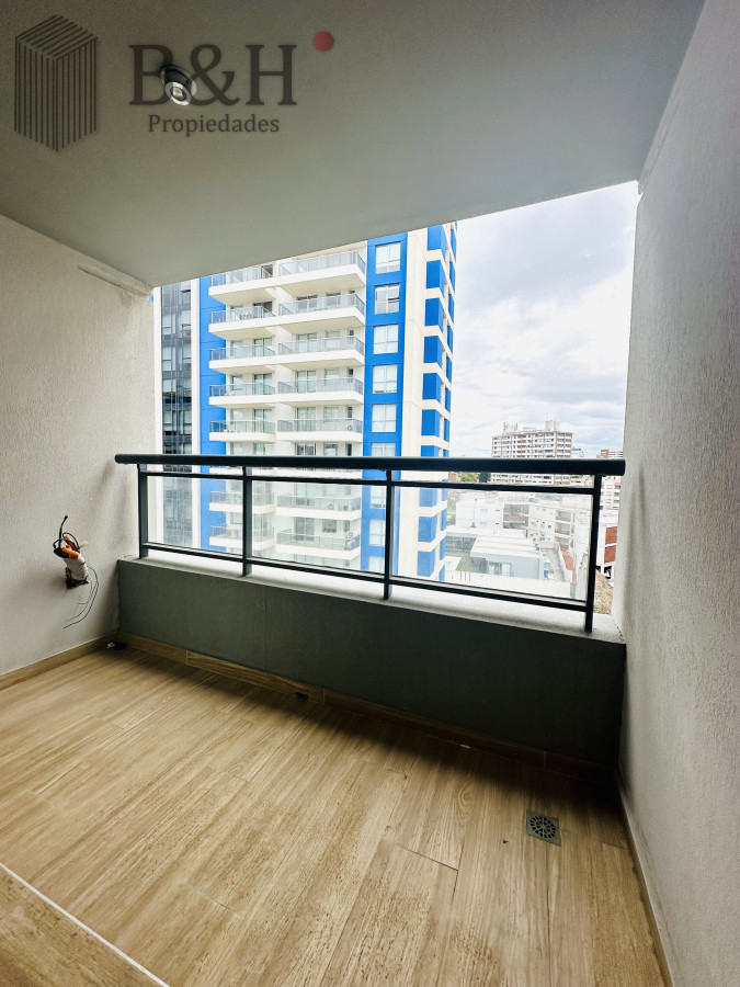 Apartamento ID.3710 - Apartamento de 2 Dormitorios Alquiler Anual, Playa Brava, Punta del Este