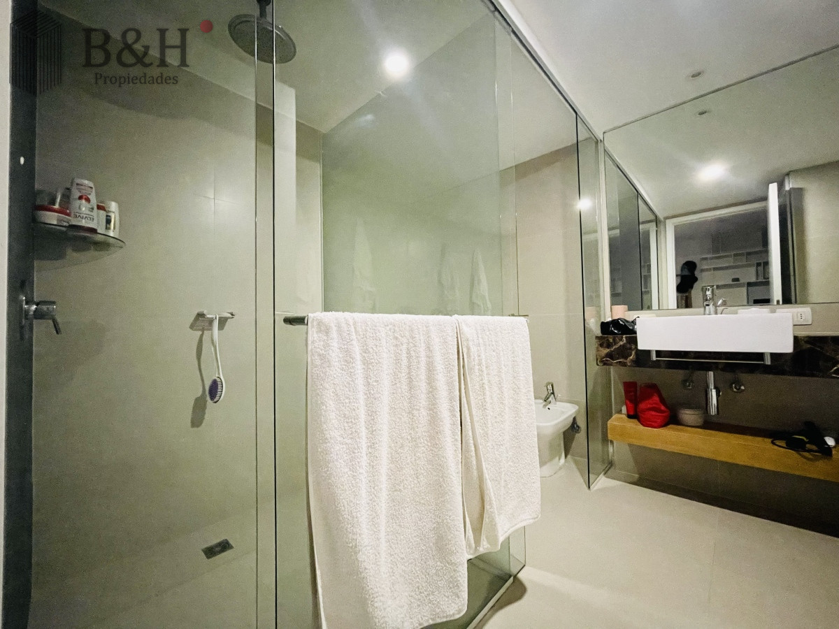 Apartamento ID.2991 - Moderno Apartamento Frente Al Mar, 3 Dormitorios y Dependencia