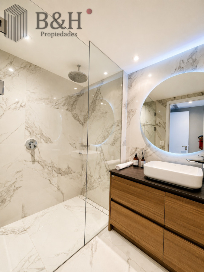 Apartamento ID.927 - Alquiler temporario de fabuloso departamento de dos dormitorios en Torre Venetian sobre Playa Mansa
